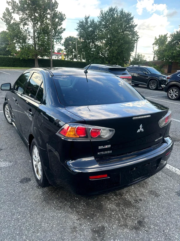 Mitsubishi  Lancer ES - 3