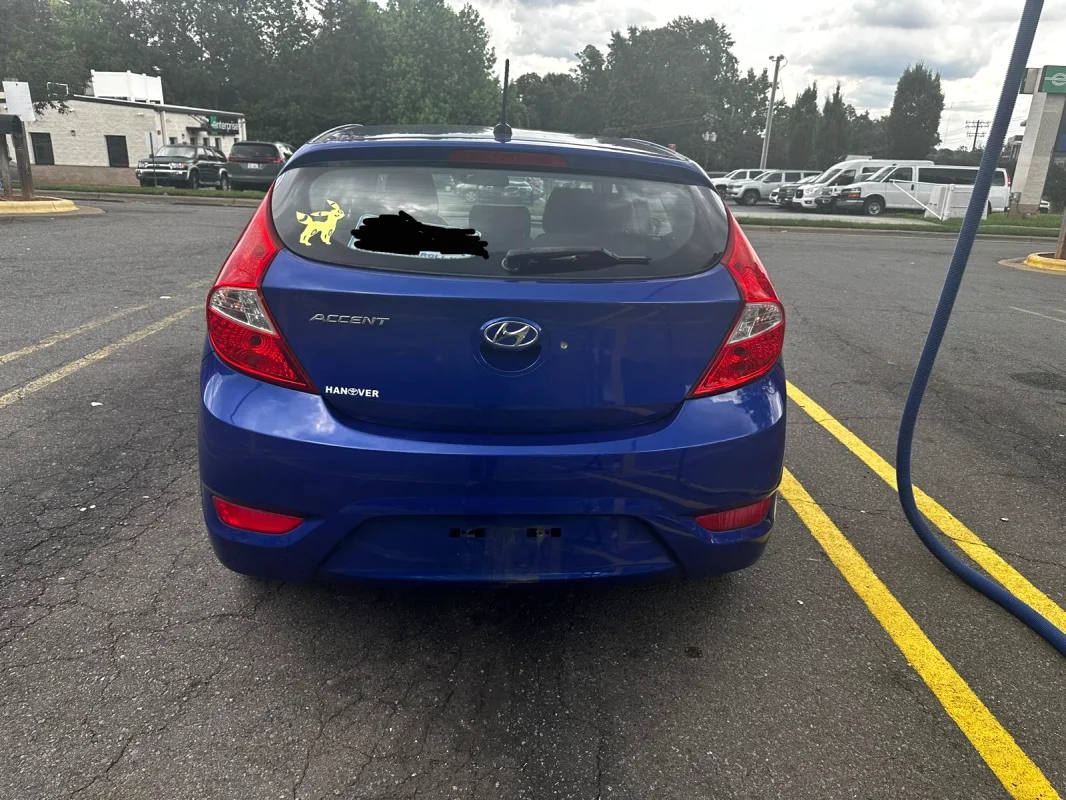 Hyundai  Accent - 6