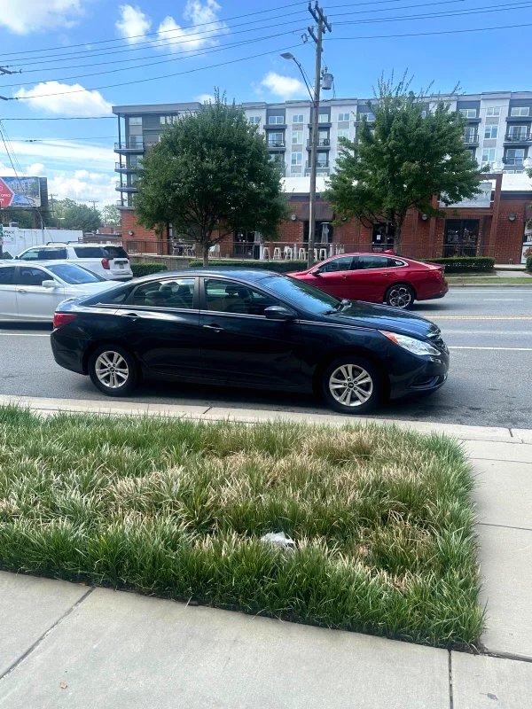 Hyundai  Sonata - 3